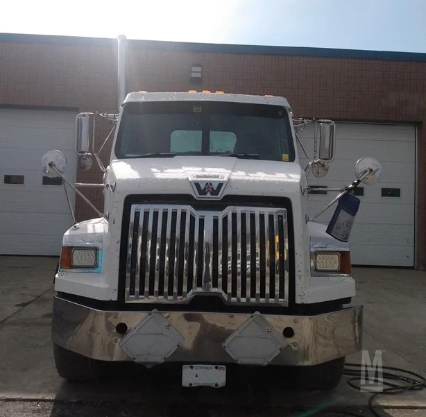2019 WESTERN STAR